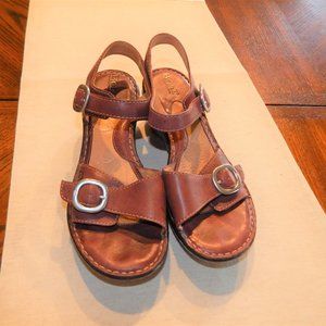 Born Sandals